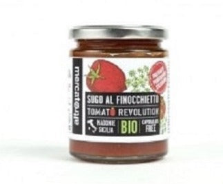 Sugo al Finocchietto, Bio-Tomatensauce mit Fenchel , 280g. Dieses wunderbar fruchtige Sugo erhält durch den aromatischen Fenchel den besonderen Geschmackskick.  Tomaten und Fenchel sind klassische Zutaten der sizilianischen Küche, die von der Sonne in den Bergen profitieren.     Das Sugo erhiitzen und über die Lieblingspasta geben. Fertig ist ein schnelles und bekömmliches Mittag- oder Abendessen aus besten Zutaten.